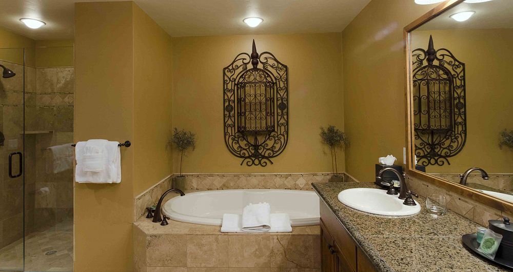 Luxurious bathrooms for a deluxe ski vacation. Photo: Highmark Condos - image_11
