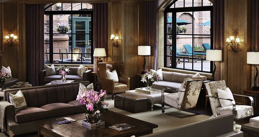 The ideal spot for a low-key apres session after a day on the slopes. Photo: St Regis Aspen - image_9