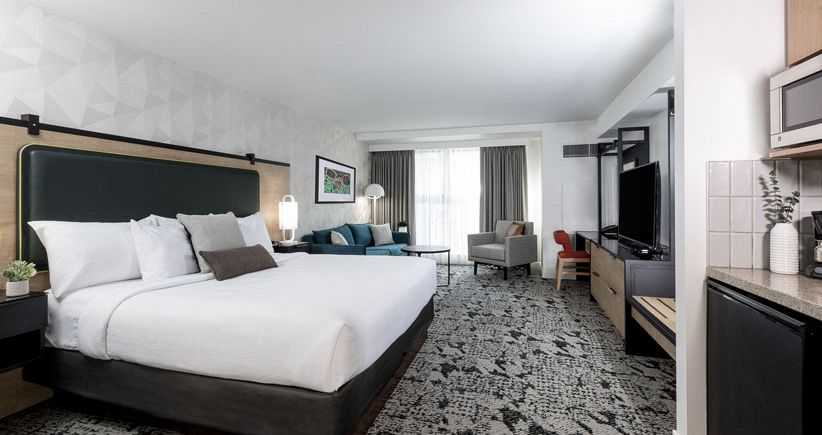 Comfortable and stylish rooms throughout. - image_5