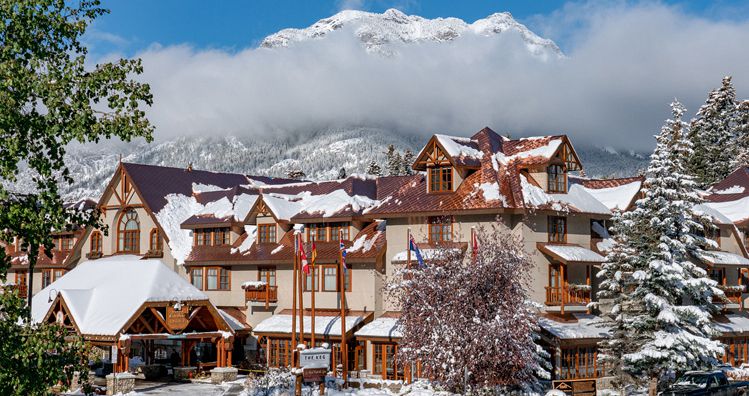 Great value hotel in the heart of downtown Banff. Photo: Banff Caribou Lodge - image_0