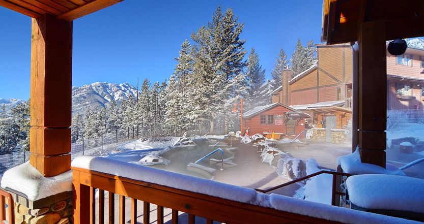 Fantastic on-site facilities including outdoor pool and hot tub. Photo: Banff Hidden Ridge Resort - image_2