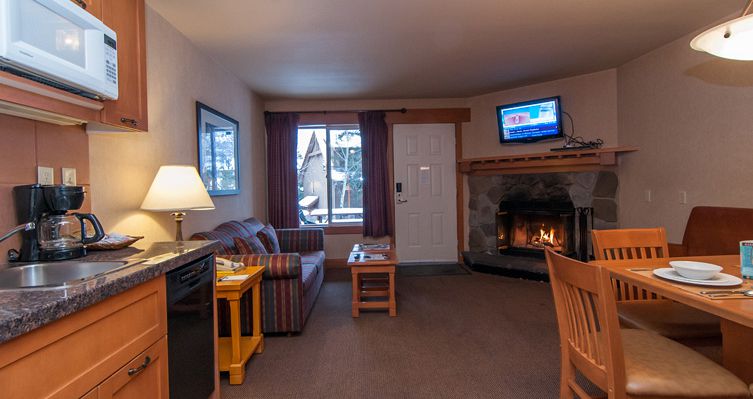 Spacious and well equipped for a longer stay. Photo: Banff Hidden Ridge Resort - image_7