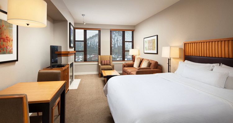 Spacious and comfortable rooms. Photo: Westin Monache Resort - image_2