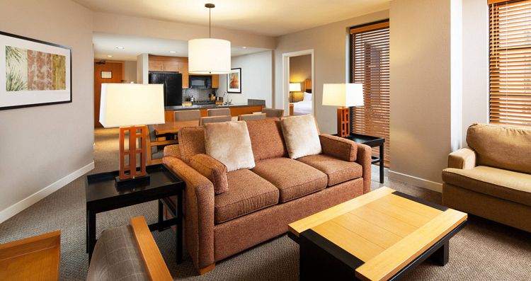The ideal spot to cosy up with the family. Photo: Westin Monache Resort - image_4