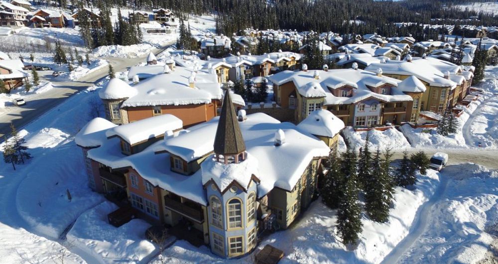 Great central location in the heart of Sun Peaks. - image_0