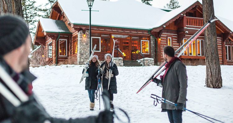 Ski cabins available for families and groups of friends. Photo: Fairmont Jasper Park Lodge - image_8