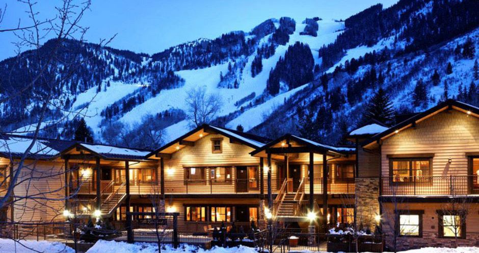 Wonderful downtown location with easy access to the slopes. Photo: Frias Properties - image_0