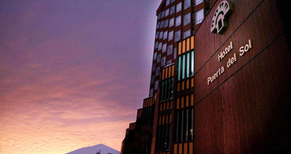 Hotel Puerta del Sol - Valle Nevado - Chile - image_0