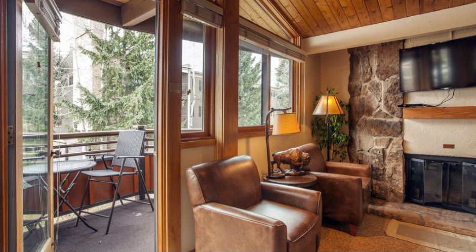 Wonderfuly wood burning fireplaces and balconies to enjoy the best of Winter in Aspen. Photo: Two Roads Hospitality - image_4