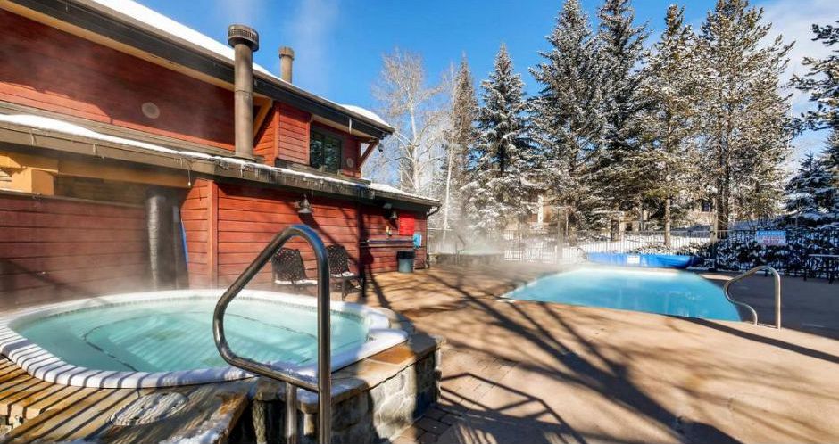 Enjoy outdoor hot tubs and pools on-site. Photo: The Phoenix - image_1