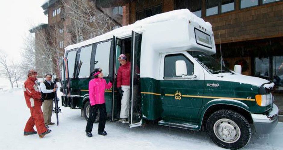 Edgemont offers a convenient ski shuttle to get you to and from downtown. Photo: Edgemont Condos - image_3