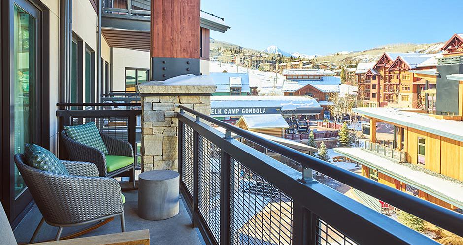 Fantastic views and easy access to the gondola. - Photo: Limelight Snowmass - image_3