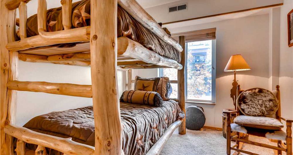 Bunk bed options perfect for the kids. - image_6