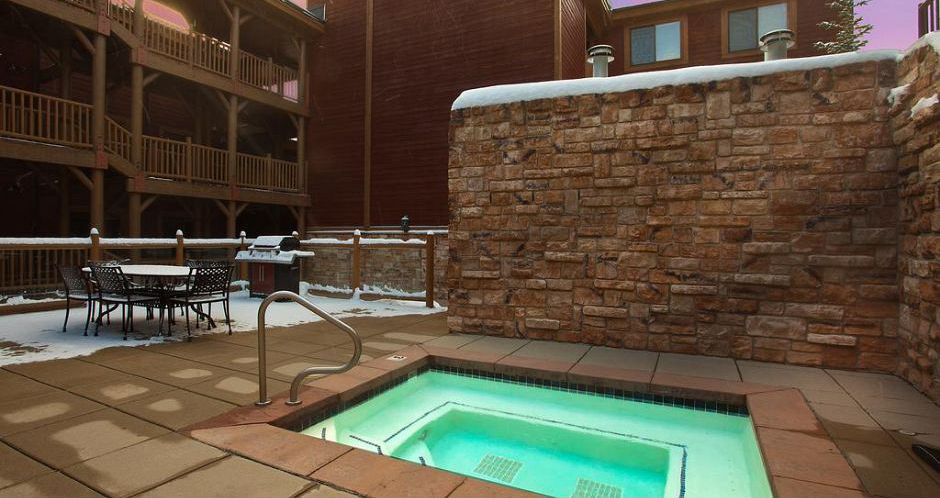 Enjoy outdoor hot tub on site. - image_4