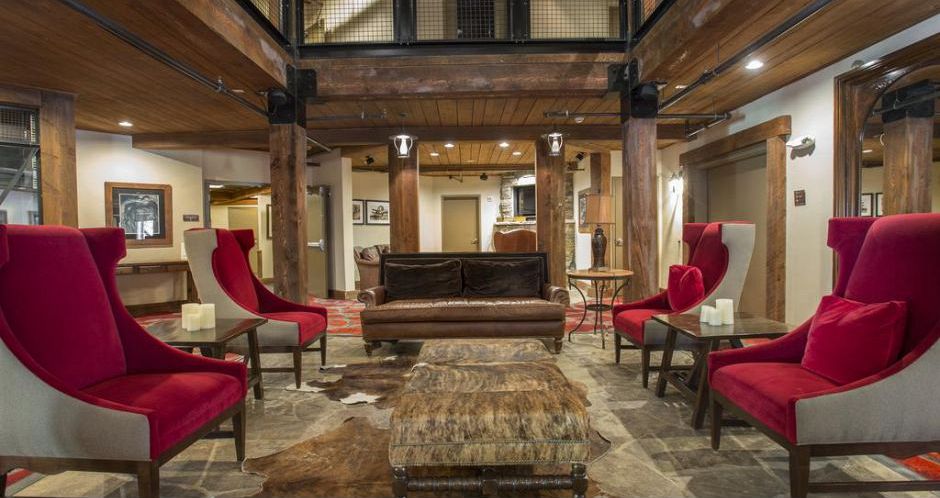 The Silver Baron lodge oozes with modern mountain decor & warm Utah hospitality. - image_2