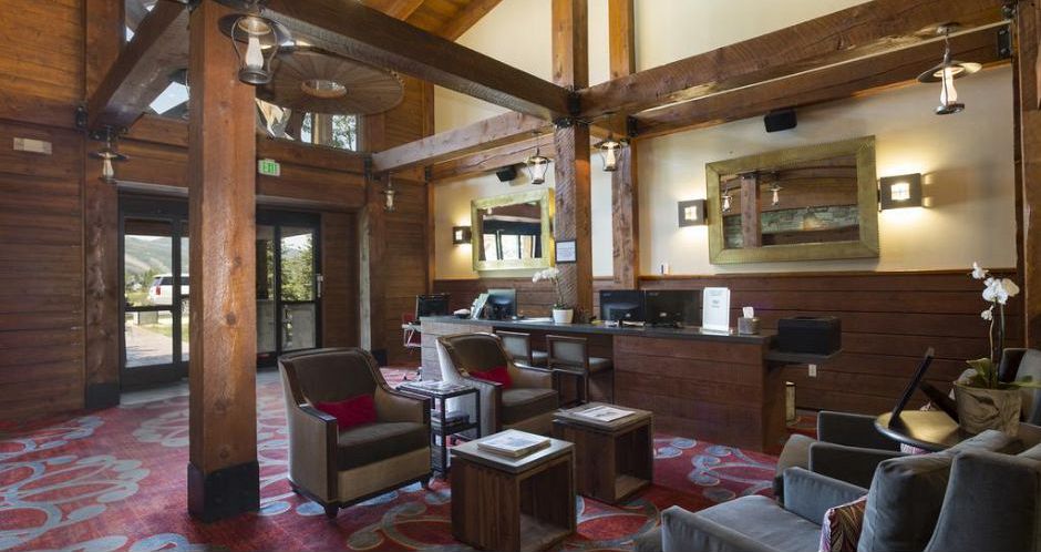 The Silver Baron Lodge is perfect for families seeking a comfortable & hassle-free ski vacation. - image_4
