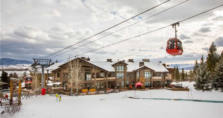 Easy access to the slopes of Jackson Hole Resort. Photo: JHMR Lodging - image_3