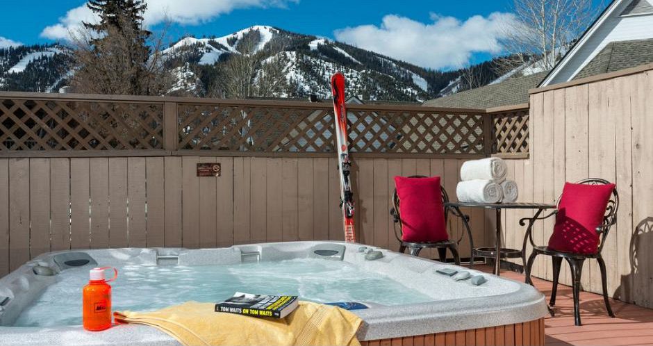 A great spot to relax after a day on the slopes. Photo: Tamarack Lodge - image_4
