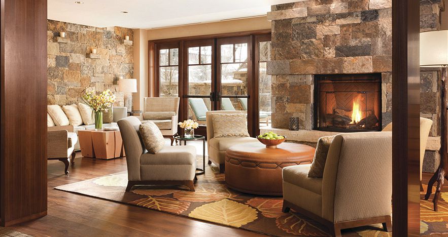 Warm and welcoming decor throughout the hotel. Photo: Four Seasons Vail - image_8
