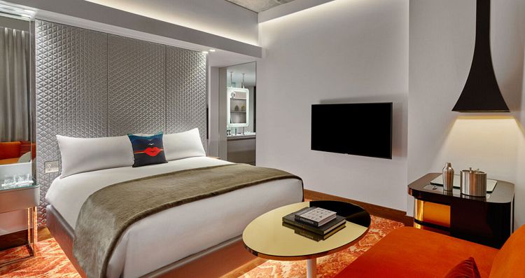 Modern and colourful hotel rooms and suites to choose from. - image_6