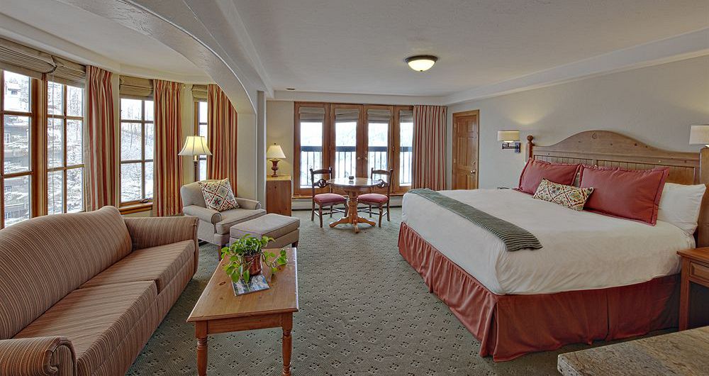 Spacious suites for that little extra room. Photo: The Pines Lodge - image_4