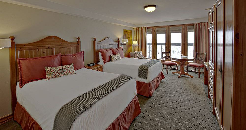 Flexible bedding options for families and groups. Photo: The Pines Lodge - image_3