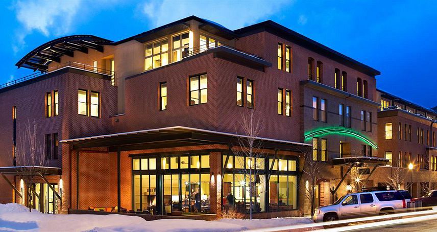 Popular among families & couples, Limelight Aspen is perfectly located in downtown Aspen. Photo: Limelight Aspen - image_1
