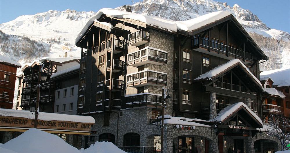 Hotel Avenue Lodge - Val d'Isere - France - image_0