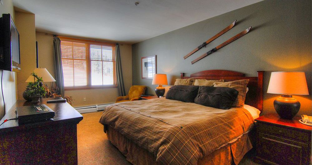 Little touches throughout make each condo feel that little bit more homely. Photo: Zephyr Mountain Lodge - image_7