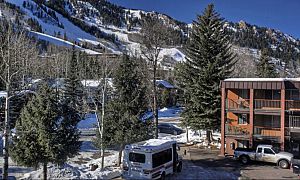Aspen Snowmass : Silverglo Condominiums