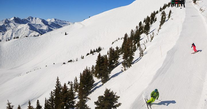 kicking horse snowboarding