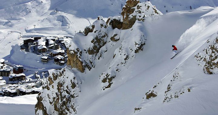 Steep skiing in Tignes. Photo: Tignes Tourism/Jeremy Pontin. - image 0