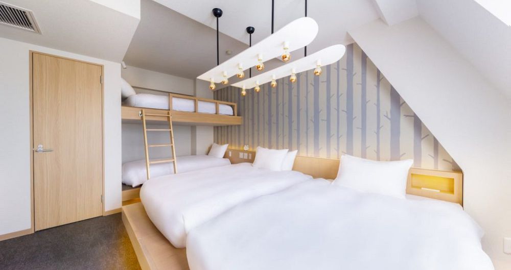 Great room options for families, including bunk beds for kids. - image_6