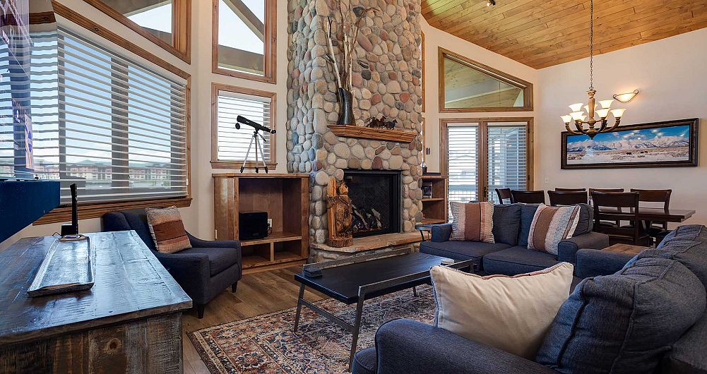 Spacious living and dining areas for families. Photo: Mountain Resorts - image_2