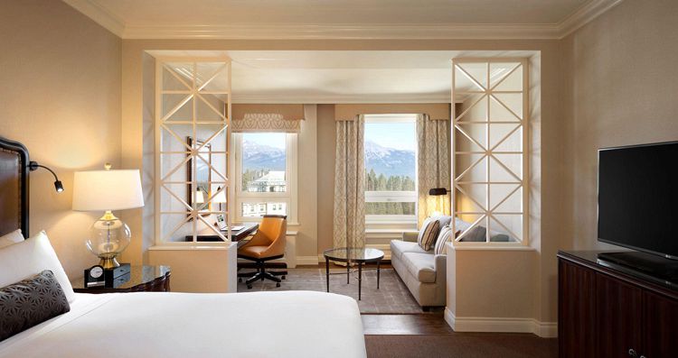 Spacious for families and couples. Photo: Fairmont Chateau Lake Louise - image_4