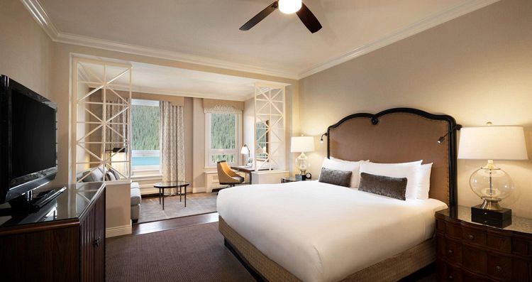 Enjoy a lake view room for added luxury. Photo: Fairmont Chateau Lake Louise - image_3