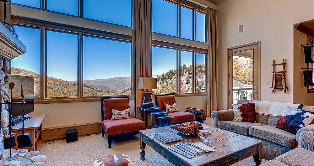 Condos in Beaver Creek with stunning mountain views. Photo: East West Hospitality - image_1