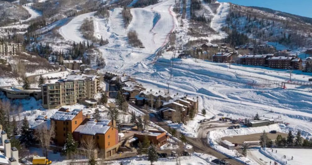 Easy ski-in access to the slopes of Steamboat. Photo: VACASA - image_6