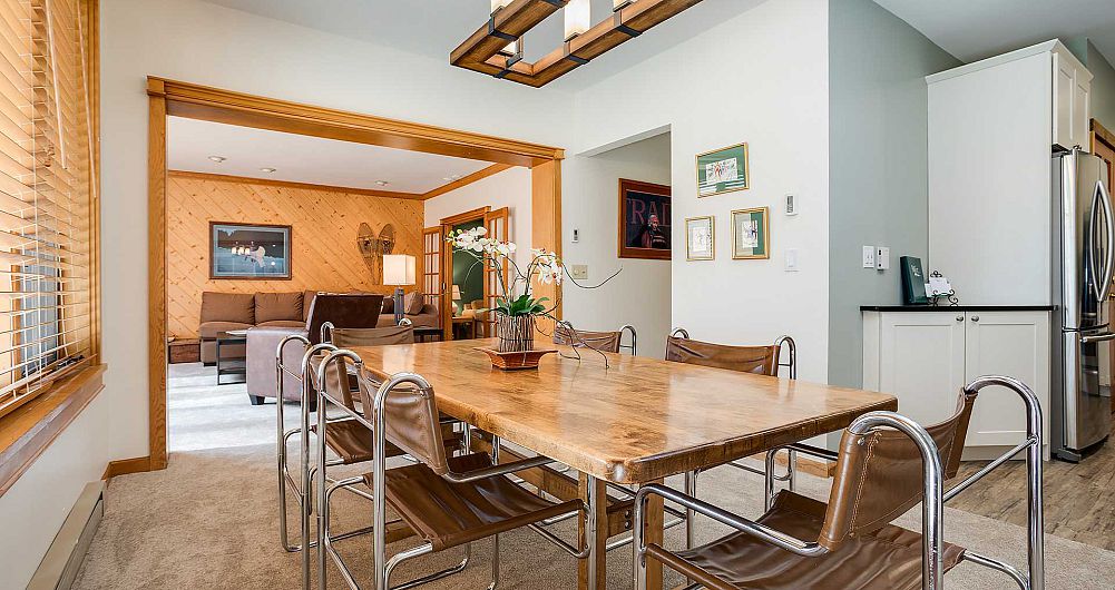 Spacious living and dining areas. Photo: Mountain Resorts - image_3