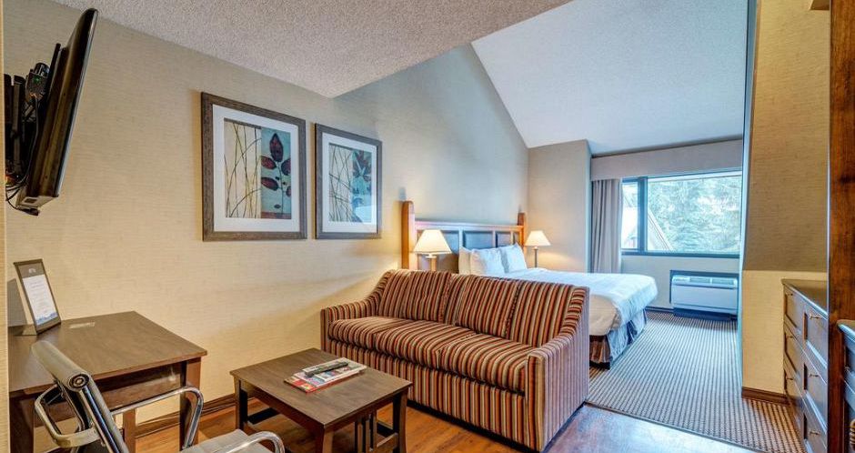 Hotel rooms perfect for couples and small families in Whistler. - image_4
