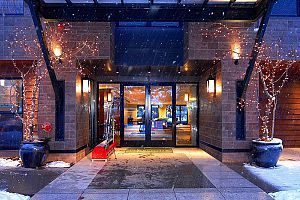 Step inside to warm & welcoming hospitality at the Limelight Hotel in Aspen. Photo: Limelight Aspen