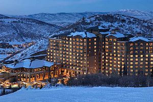 The St. Regis in Deer Valley offering a stunning ski-in ski-out location.