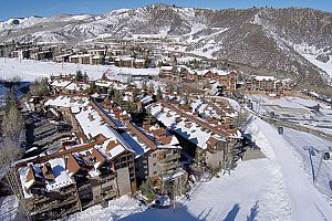 Unbeatable slopeside location in Aspen Snowmass. Photo: The Crestwood Condos