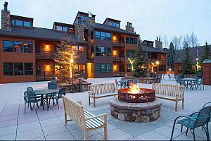 Kutuk Condos is a fantastic lodging option for families. Photo: Resort Lodging Company