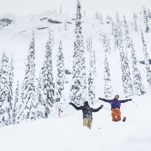 Photo: Red Mountain / R.Flett